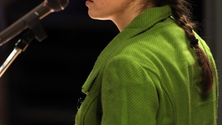 Knox Plans Interview To Pay Legal Fees • Obama's Aunt Granted Asylum